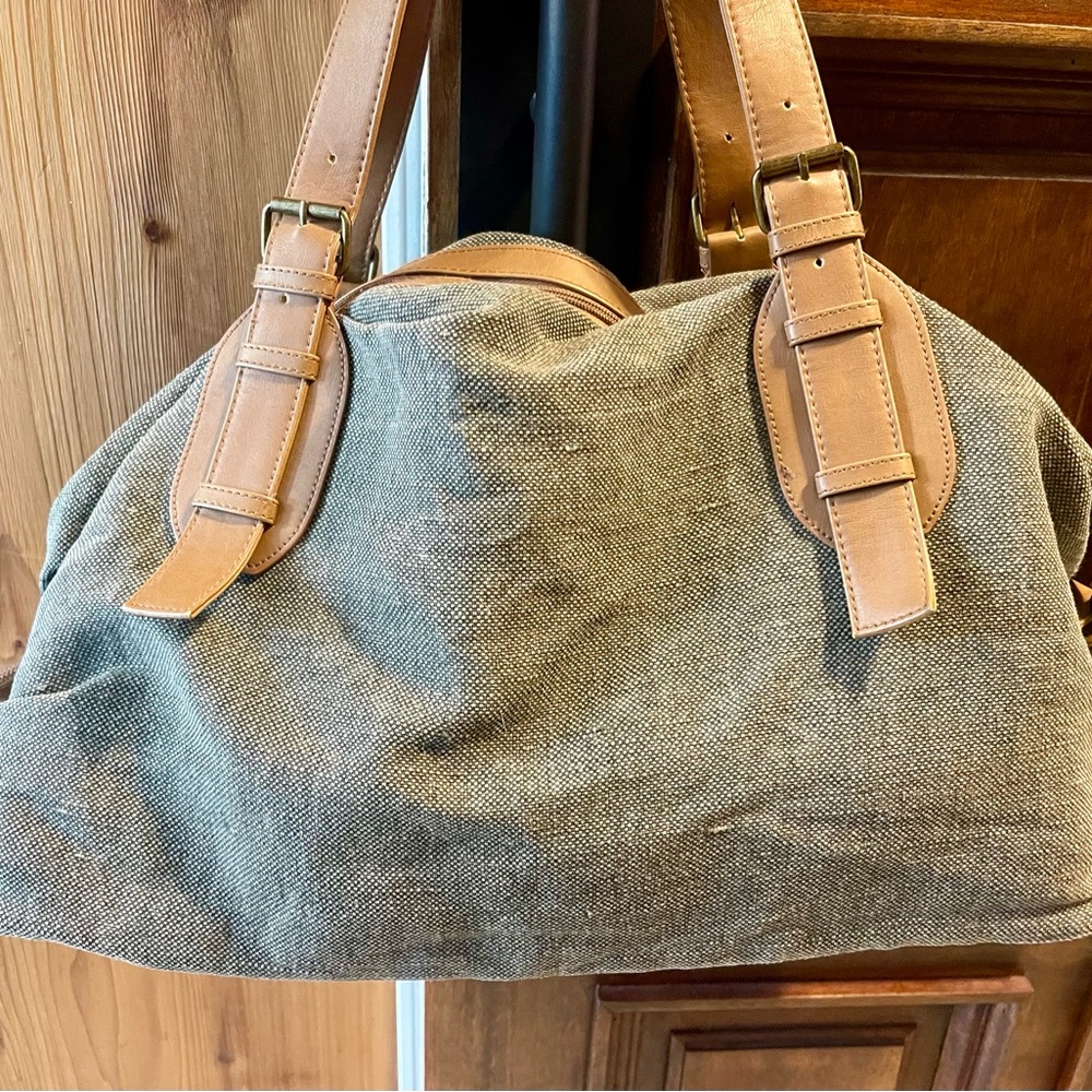Mossimo Supply Co. Tan Weekender Women’s & Men’s Travel Bag